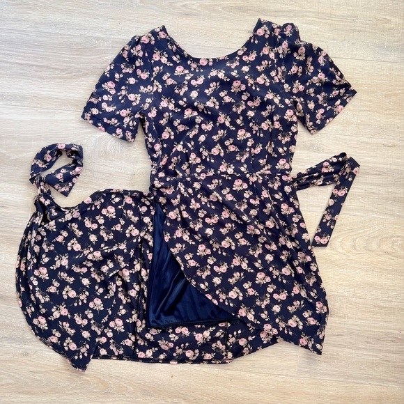 Floral Print Womens Wrap Dress Size Small - Picture 6 of 8